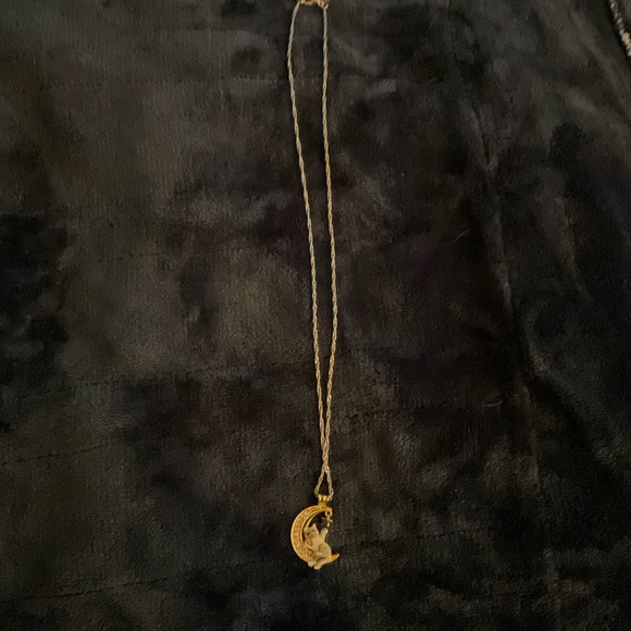 Kitty sitting on the moon kids necklace.   0182 - Picture 6 of 6